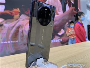 Mate十周年迎战iPhone 14！华为Mate 50系列上架预约