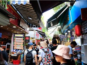 联想控股：上半年收入 2376 亿元 同比增长4%