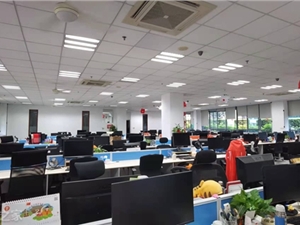 多品牌紧急宣布与李易峰解约 有上市公司踩雷：股民担忧下周跌停