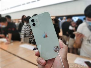 Strategy Analytics：高端智能手机将主导智能手机销量