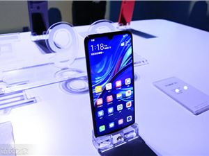 华为Mate 50系列王者归来 余承东：正大卖、热卖