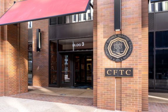 CFTC委员会建议加强对DeFi的理解和监管-第1张图片-火必下载